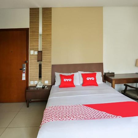 Capital O 1748 Thamrin Condotel Yakarta Exterior foto